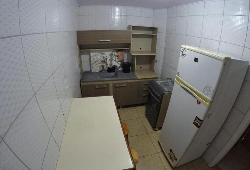 Семейное Студио, Quartos Privativos Pinheira   Hostel Pinheira