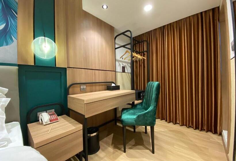 디럭스 룸, Alltrue Hotel Bintan Tanjungpinang