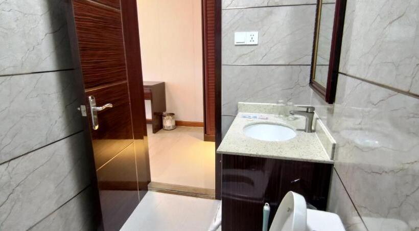 اتاق لوکس خانوادگی, Sky Garden