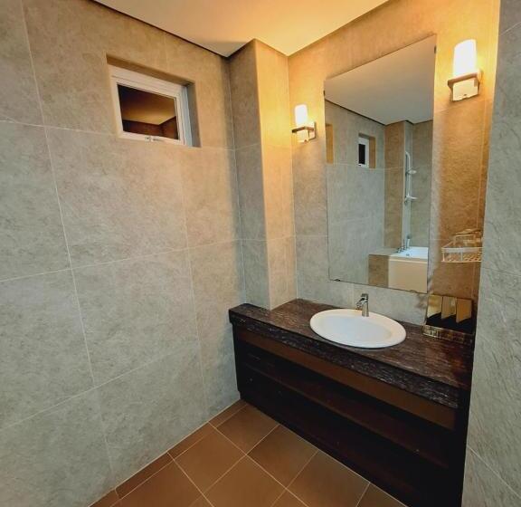 سوئیت با تخت بزرگ, Alunsina Hotel And Spa