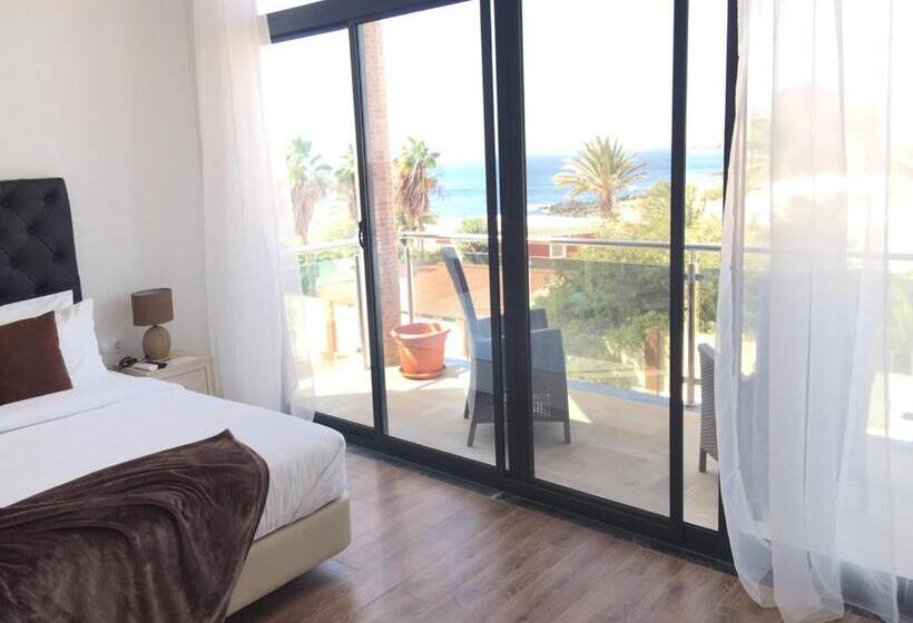 Chambre Standard Vue Mer avec Balcon, Lali S House