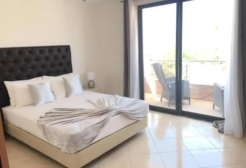 اتاق استاندارد با بالکن, Lali S House
