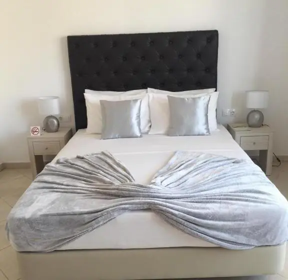 اتاق استاندارد با بالکن, Lali S House