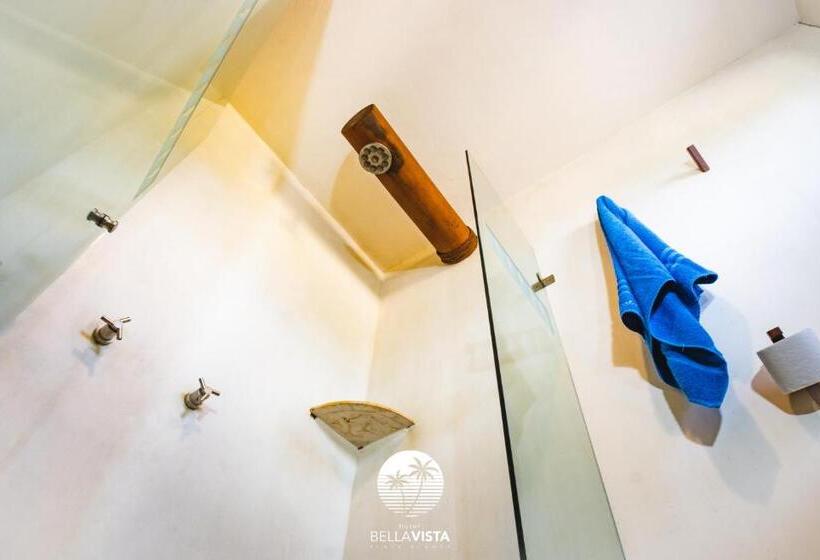 غرفة قياسية مطلّة علي حمام السباحة, Bella Vista