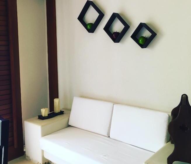 غرفة قياسية مطلّة علي حمام السباحة, Bella Vista