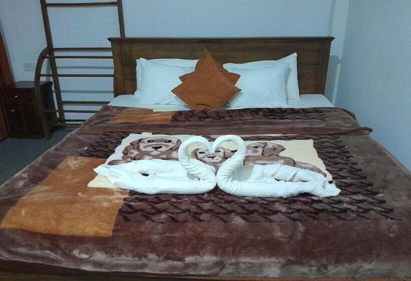 חדר דחוקס עם מיטת קינג, Creek View Inn