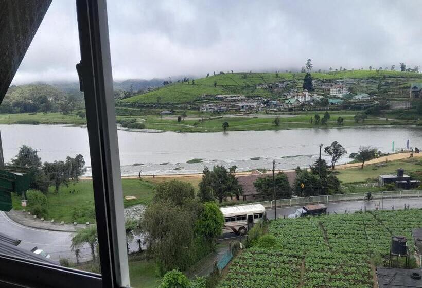 חדר משפתחתי סופריור, Creek View Inn