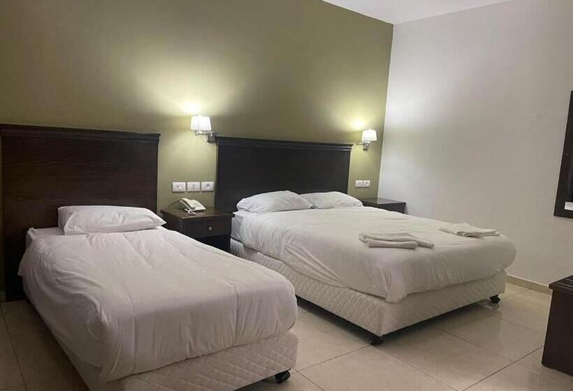 اتاق استاندارد سه نفره, Eman Regency