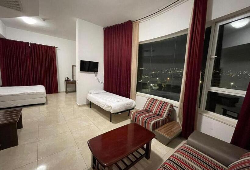 اتاق استاندارد چهار تخته, Eman Regency