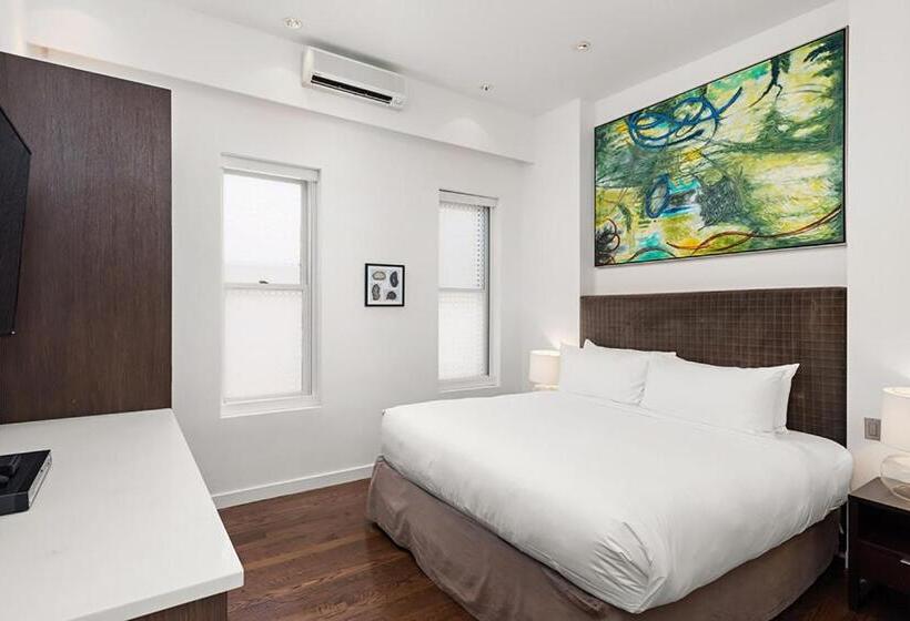 １ベッドルームハウス, Independence Square 208, Stylish Luxury Suite With Full Kitchen & Living Area