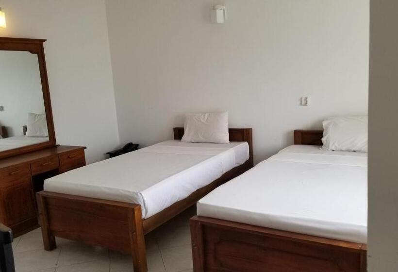 غرفة ديلوكس ثلاثية, Mirissa Heights