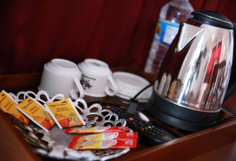 غرفة قياسية, Mirissa Heights