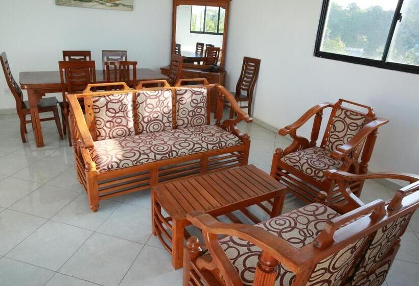 شقة غرفتين, Mirissa Heights