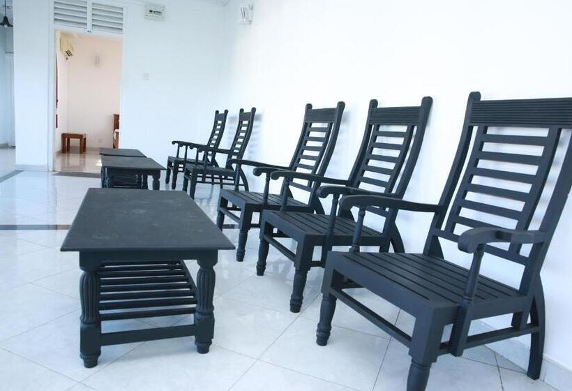 غرفة ديلوكس ثلاثية, Mirissa Heights