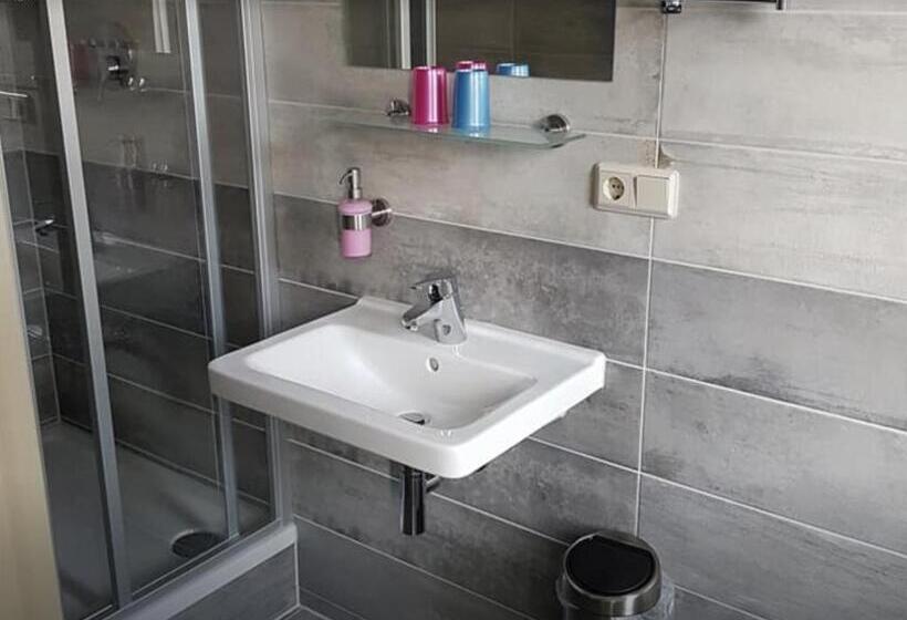 스탠다드 룸, Pension Gasthaus Zur Forelle