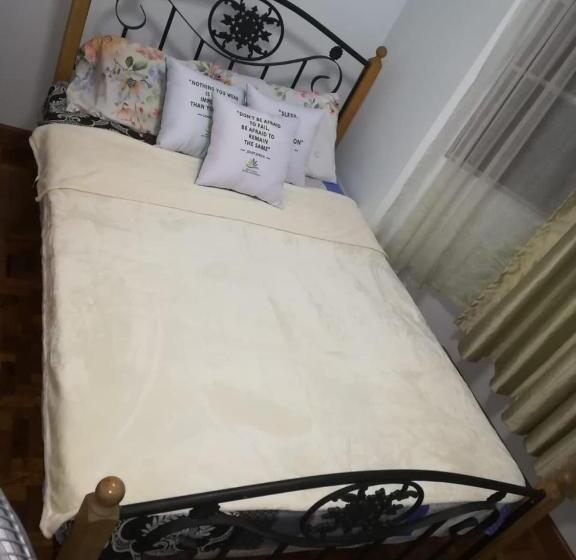 Номер Deluxe, Juliet Guest House Near Enchanted Kingdom