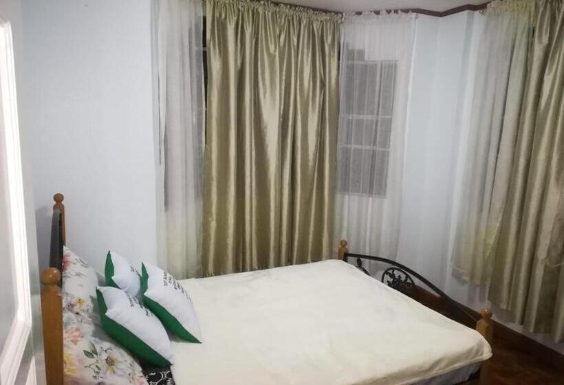 Номер Deluxe, Juliet Guest House Near Enchanted Kingdom