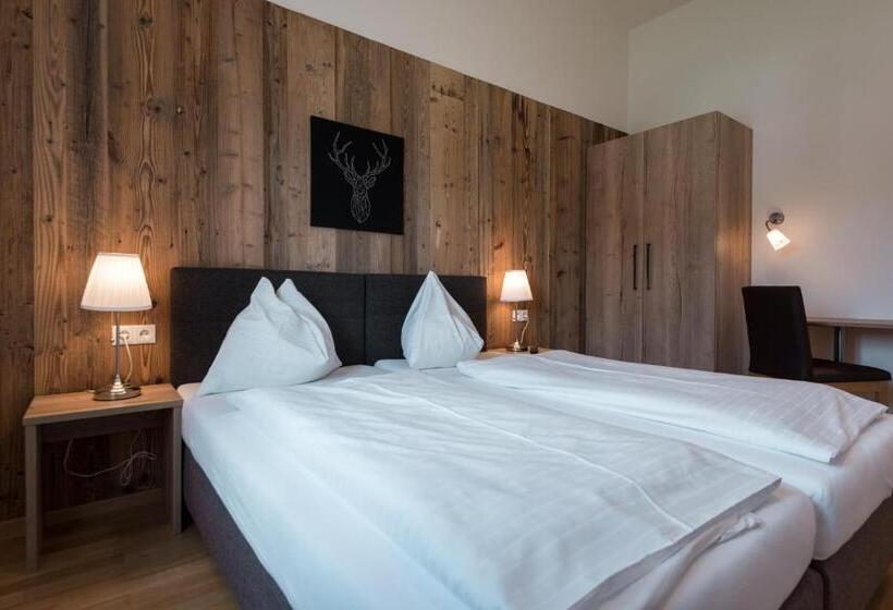 غرفة قياسية, Jugendgästehaus Sportheim