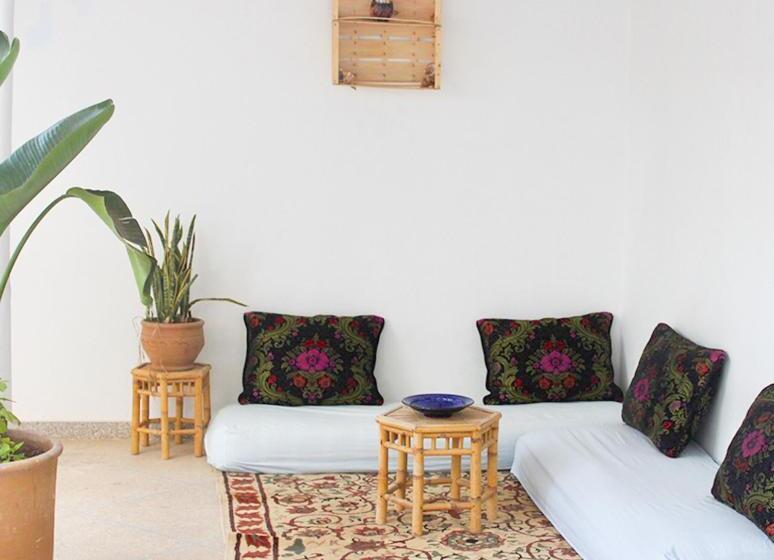 اتاق استاندارد یک نفره, Line Up Surf Morocco