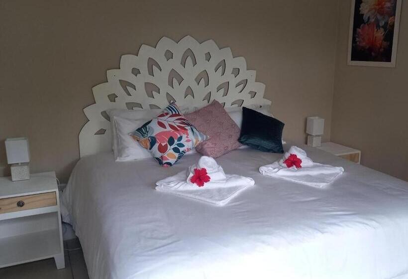 חדר סטנדרט עם מיטת קינג, The Secret Garden