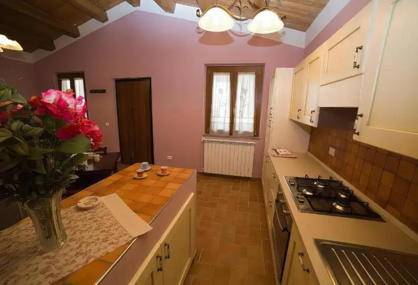 آپارتمان 1 خوابه با چشم‌انداز استخر, Agriturismo L Elce