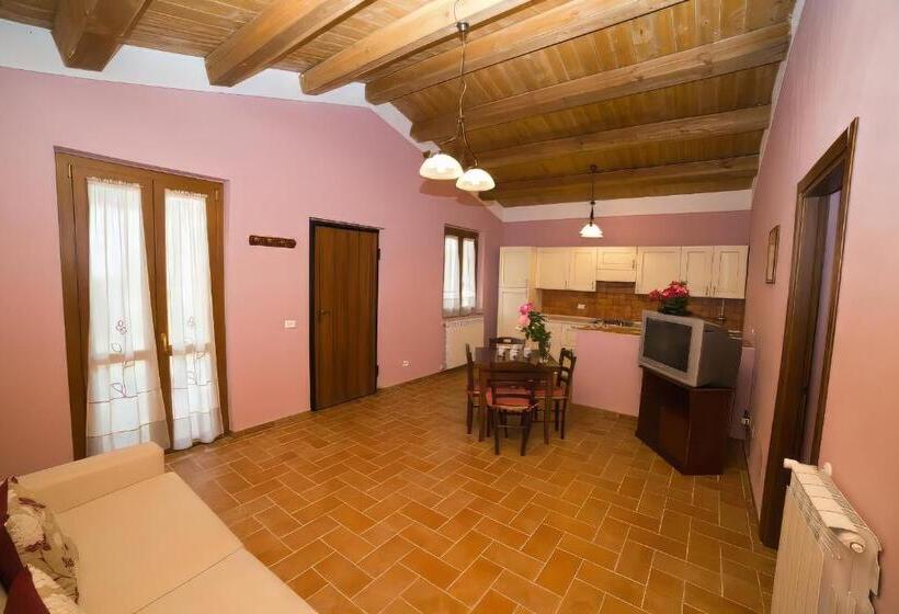 침실 1개 풀장 전망 아파트, Agriturismo L Elce