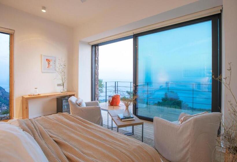 غرفة ديلوكس, Momos Otel