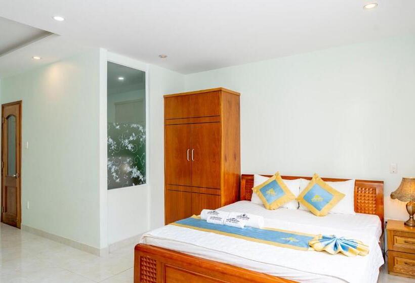 استودیوی لوکس, Tnh Hotel Vung Tau