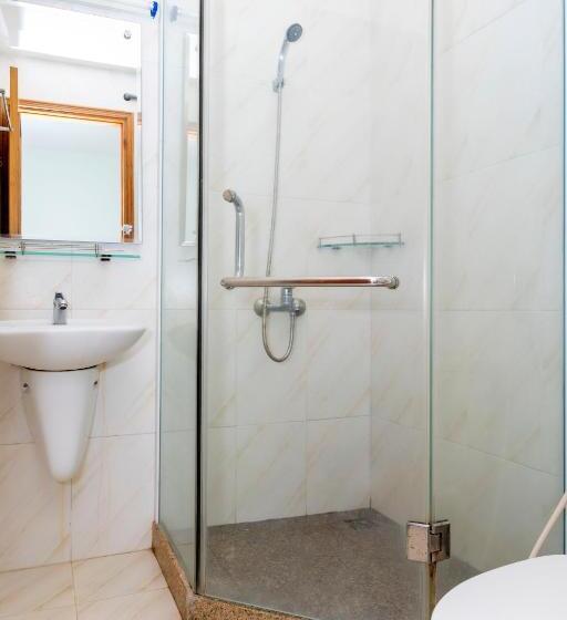 استودیوی لوکس, Tnh Hotel Vung Tau