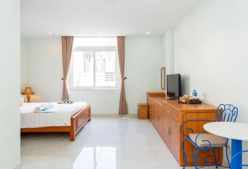 استودیوی لوکس, Tnh Hotel Vung Tau