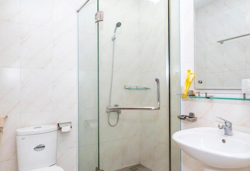 اتاق لوکس با تخت بزرگ, Tnh Hotel Vung Tau