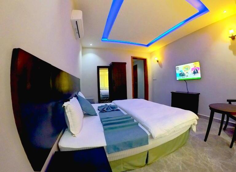 اتاق لوکس, Velmont