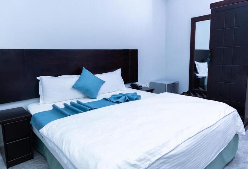 اتاق لوکس, Velmont