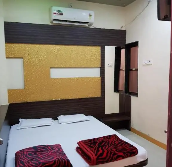 スタンダードルーム, New Hotel Shree Radha Krishna Palace, Maheshwar