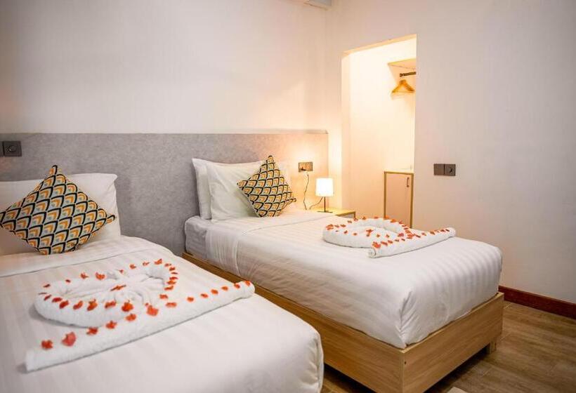 اتاق لوکس, Holiday Crib