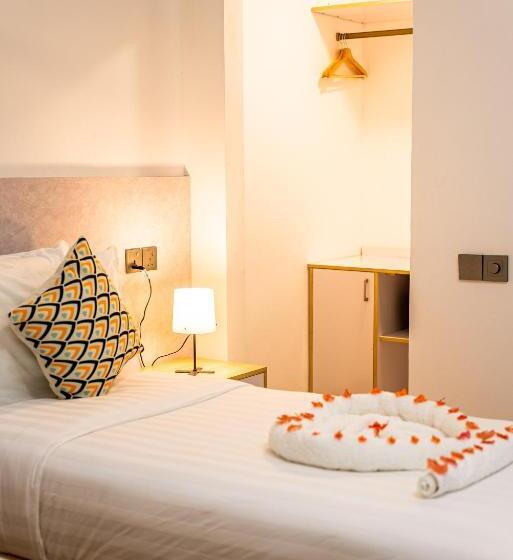 اتاق لوکس, Holiday Crib