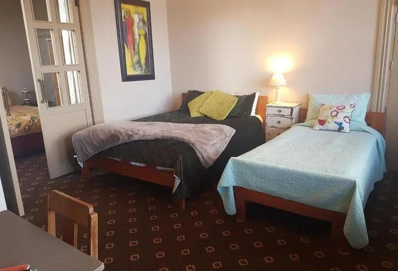 Huoneisto 1 Makuuhuone Pohjakerros, La Riviera Guesthouse