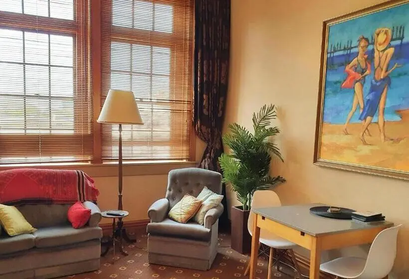 Huoneisto 1 Makuuhuone Pohjakerros, La Riviera Guesthouse