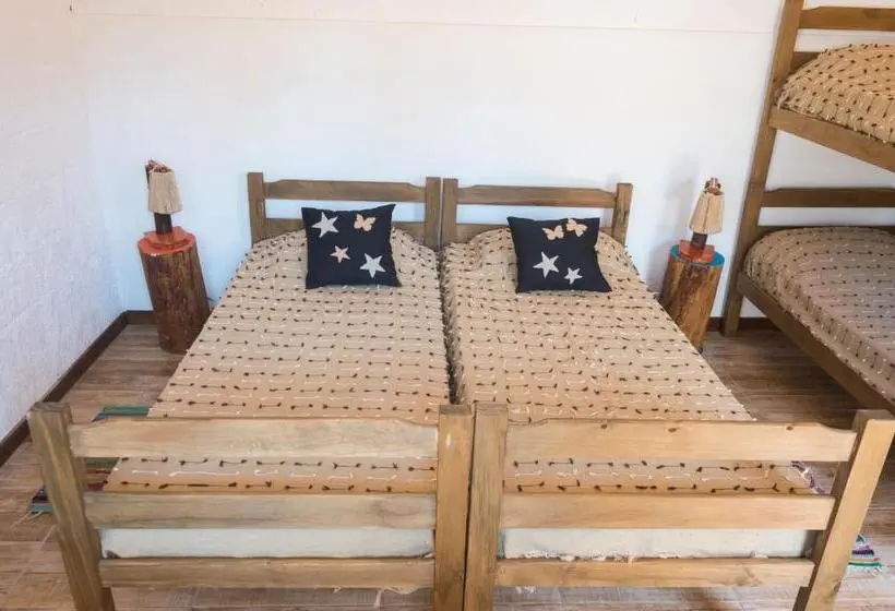 اتاق استاندارد با سرویس بهداشتی مشترک, Las Palmas Beach Hostel