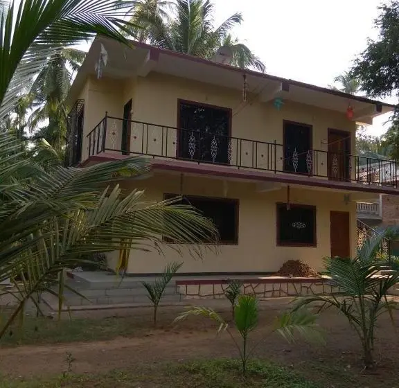 デラックスファミリールーム, Sai Sneh Holidays Cottage