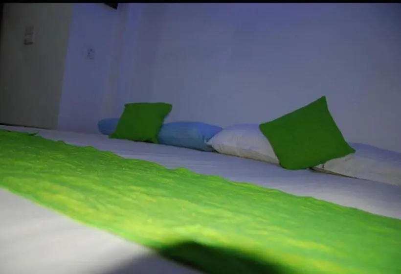 اتاق استاندارد, Surf Lodge