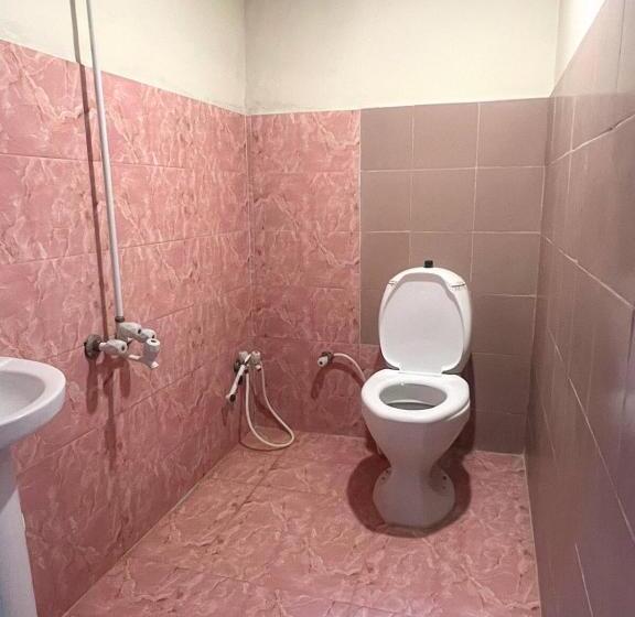 اتاق لوکس, The Value Guest House Near Airport