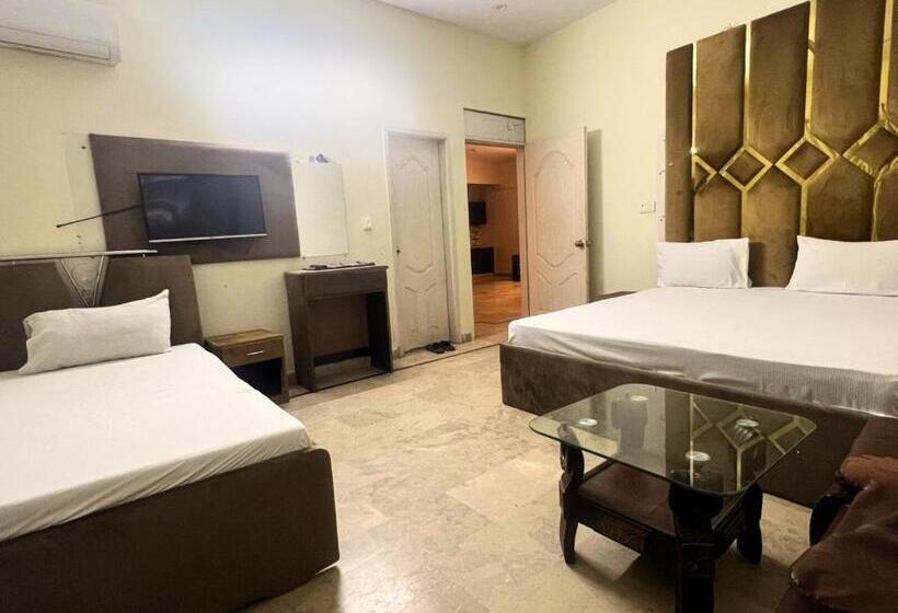 Economy Triple Room, The Value Guest House Near Airport