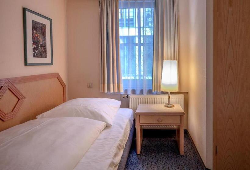 Quarto Economy Individual, Stäffele City Appartements