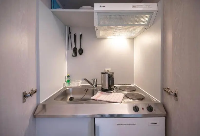 エコノミーシングルルーム, Stäffele City Appartements