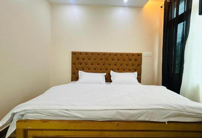 חדר דלוקס, De Green Park