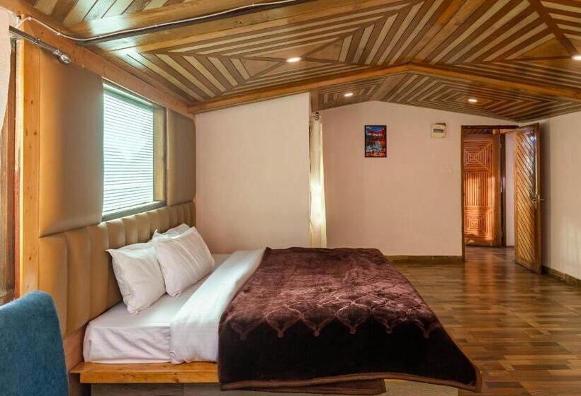 חדר משפחתי נוף להרים, De Green Park