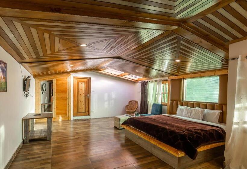 חדר משפחתי נוף להרים, De Green Park