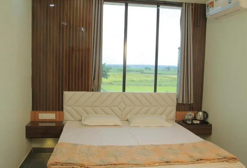 Perhehuone, Bishnupur River Side Resort