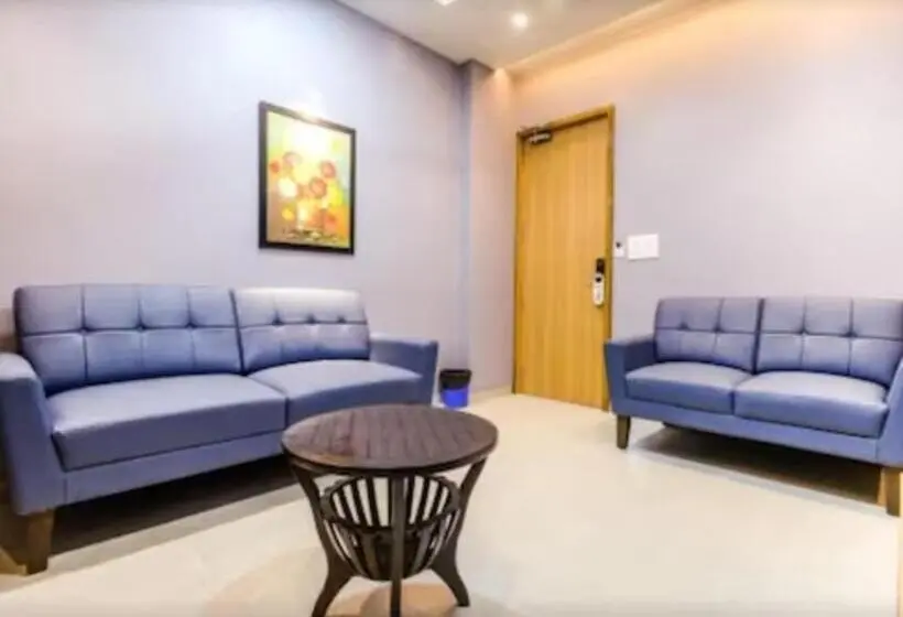 Suite, Elite Boutique